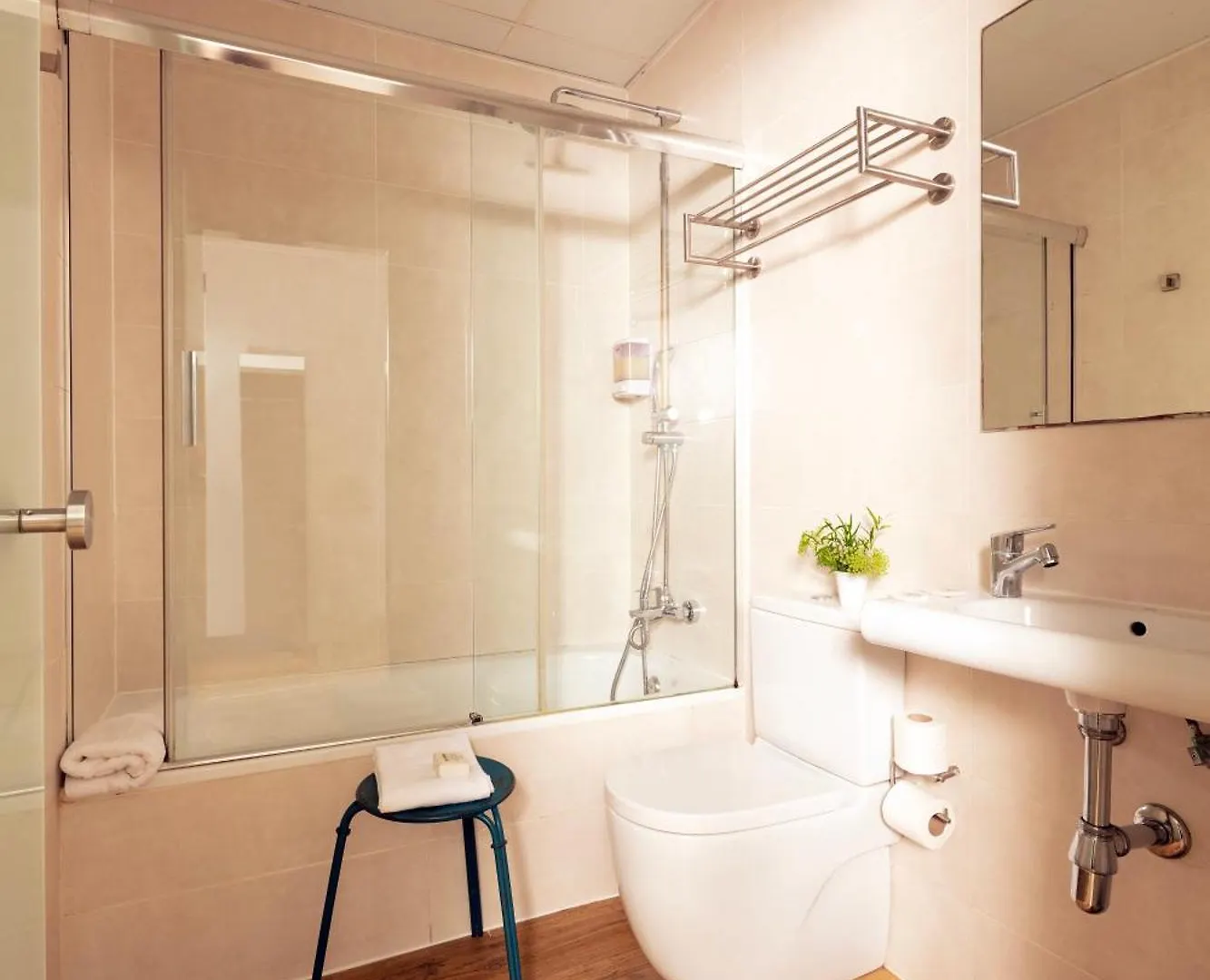Guest house Som Nit Born Hotel Barcelona