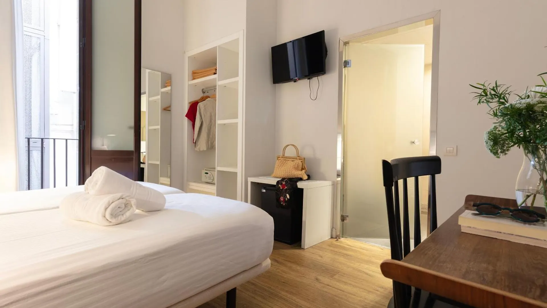 *** Guest house Som Nit Born Hotel Barcelona Spain