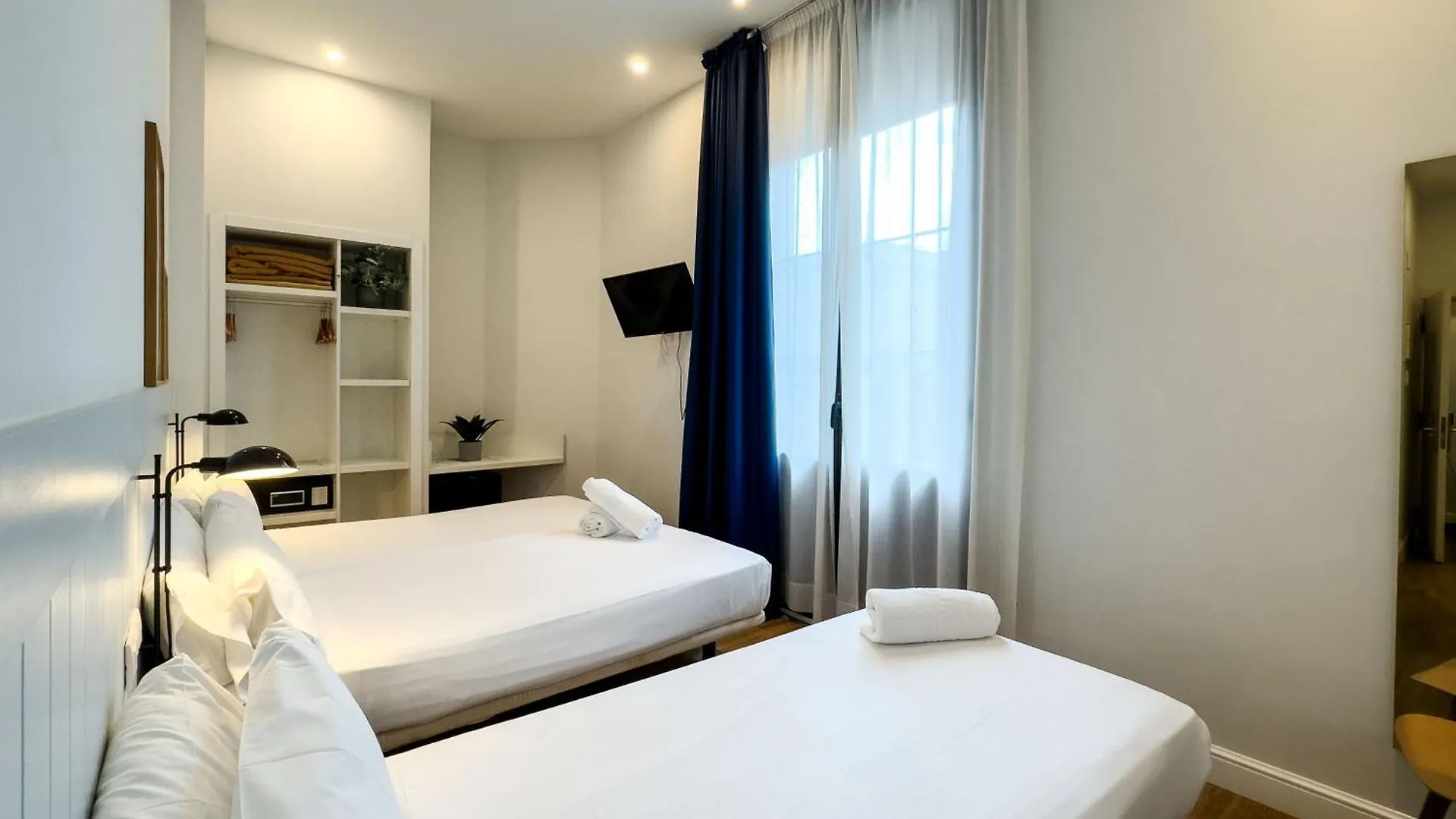 Som Nit Born Hotel Barcelona
