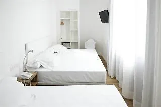 Pensión Hotel Som Nit Born Barcelona
